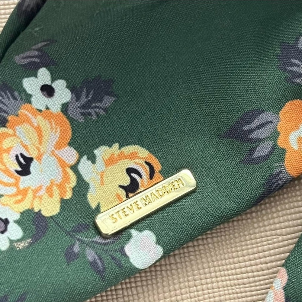 Steve Madden Beige/Cream Handbag with Floral Scarf Accent - Picture 5 of 7